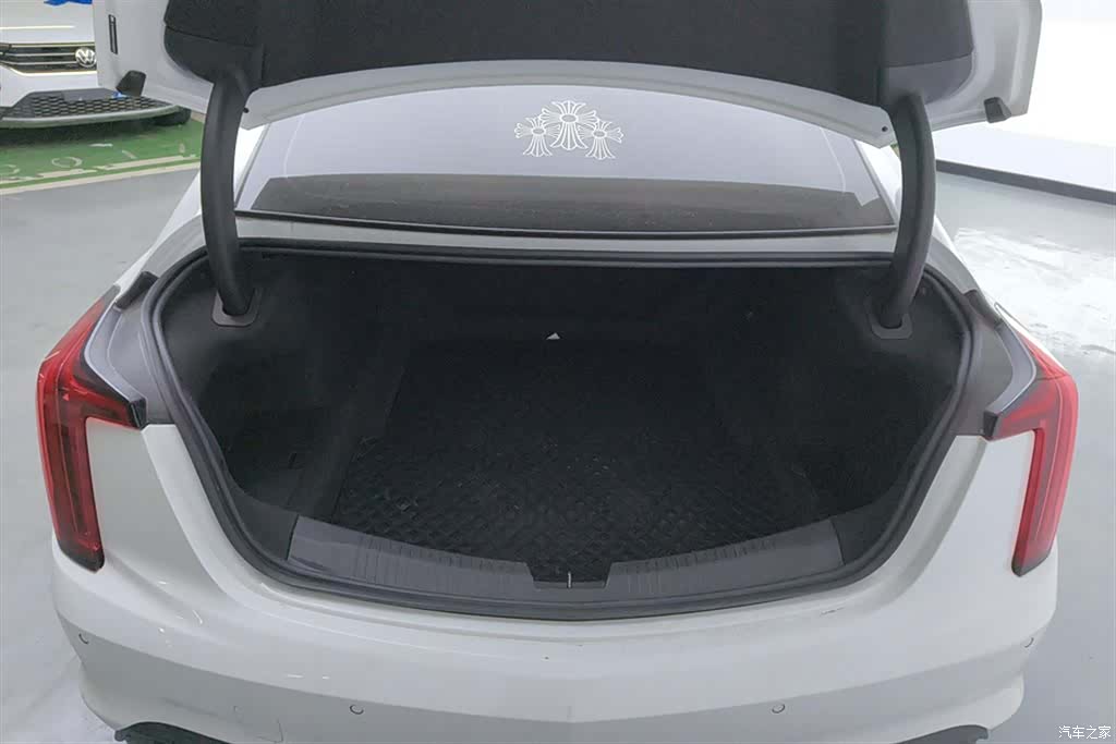 Cadillac CT5, 2022 4
