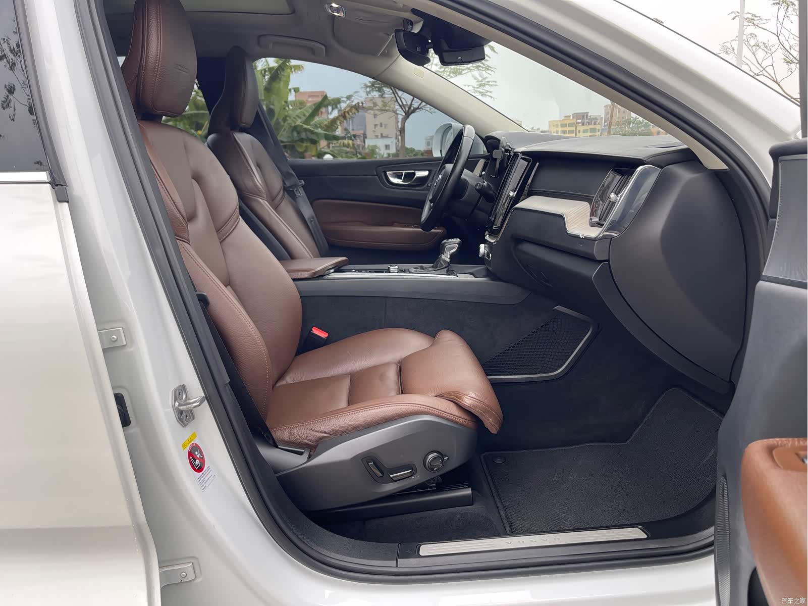 Volvo XC60, 2020 10