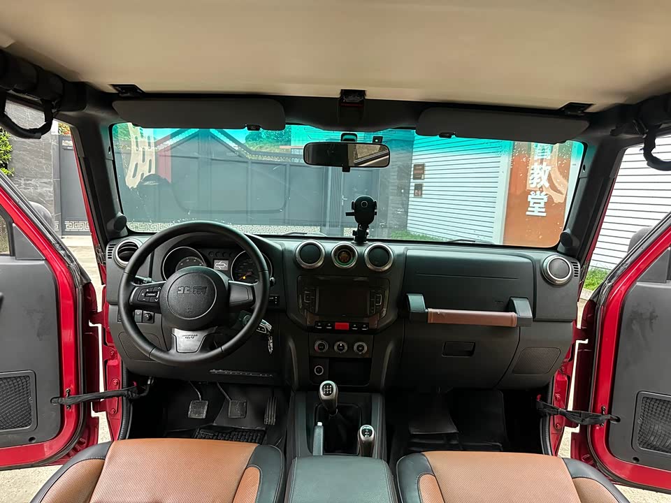 Beijing BJ40