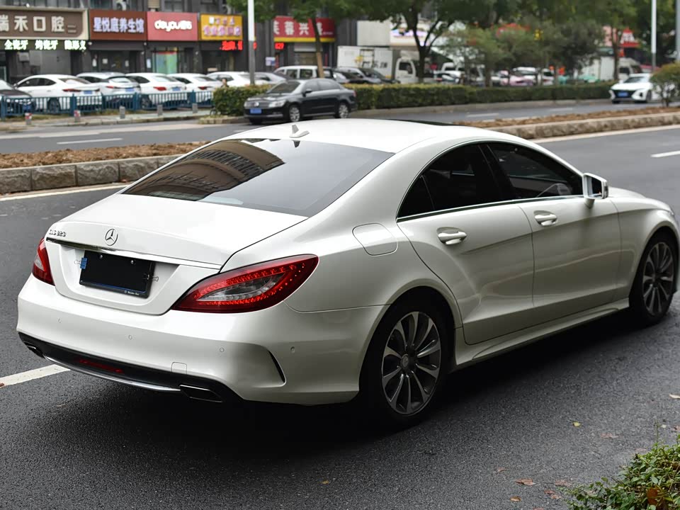Mercedes-Benz CLS