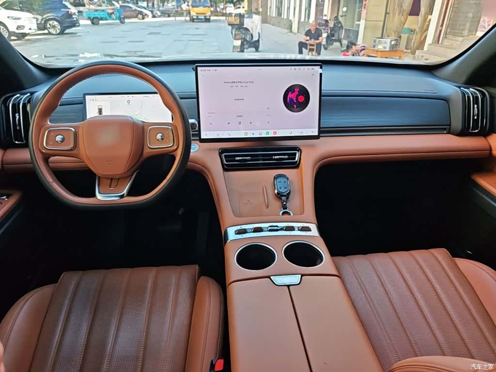 Jetour L7, 2026 10