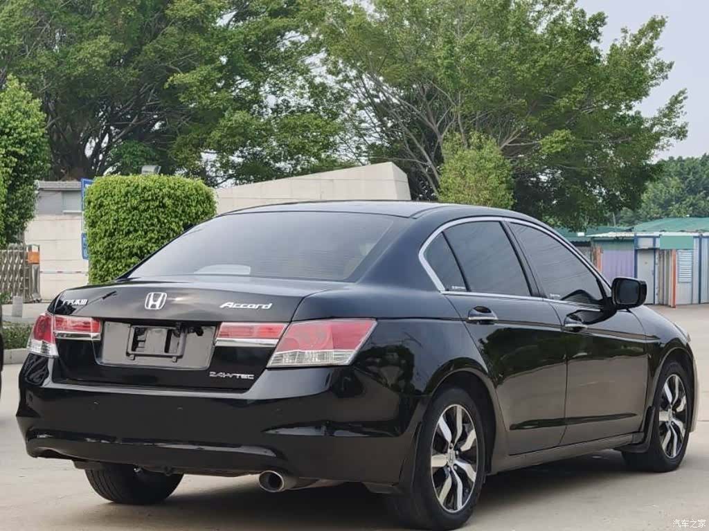 Honda Accord, 2012 4