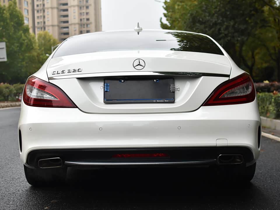 Mercedes-Benz CLS