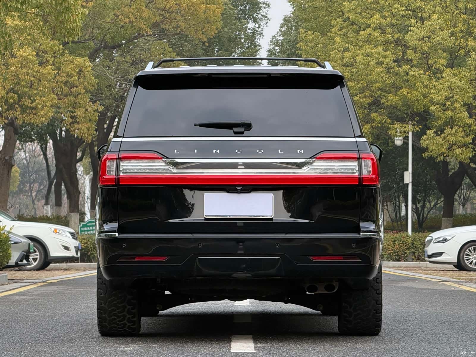 Lincoln Navigator, 2022 3