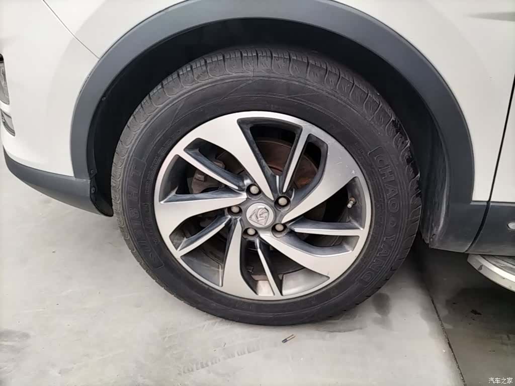 Wuling 560, 2016 23