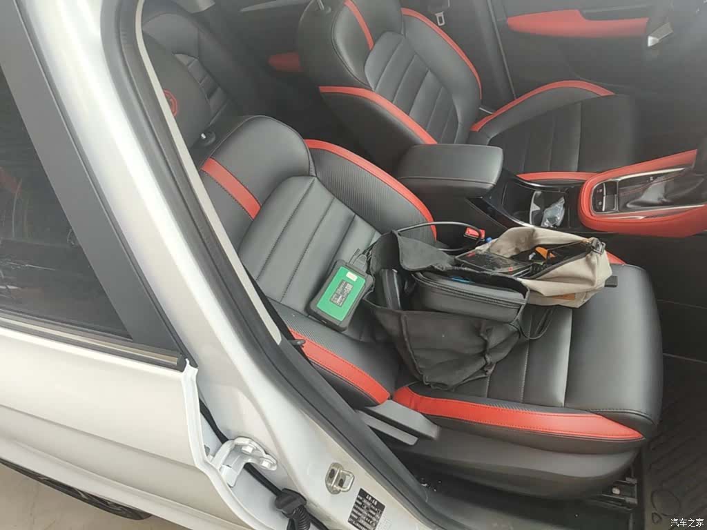 MG ZS, 2021 25