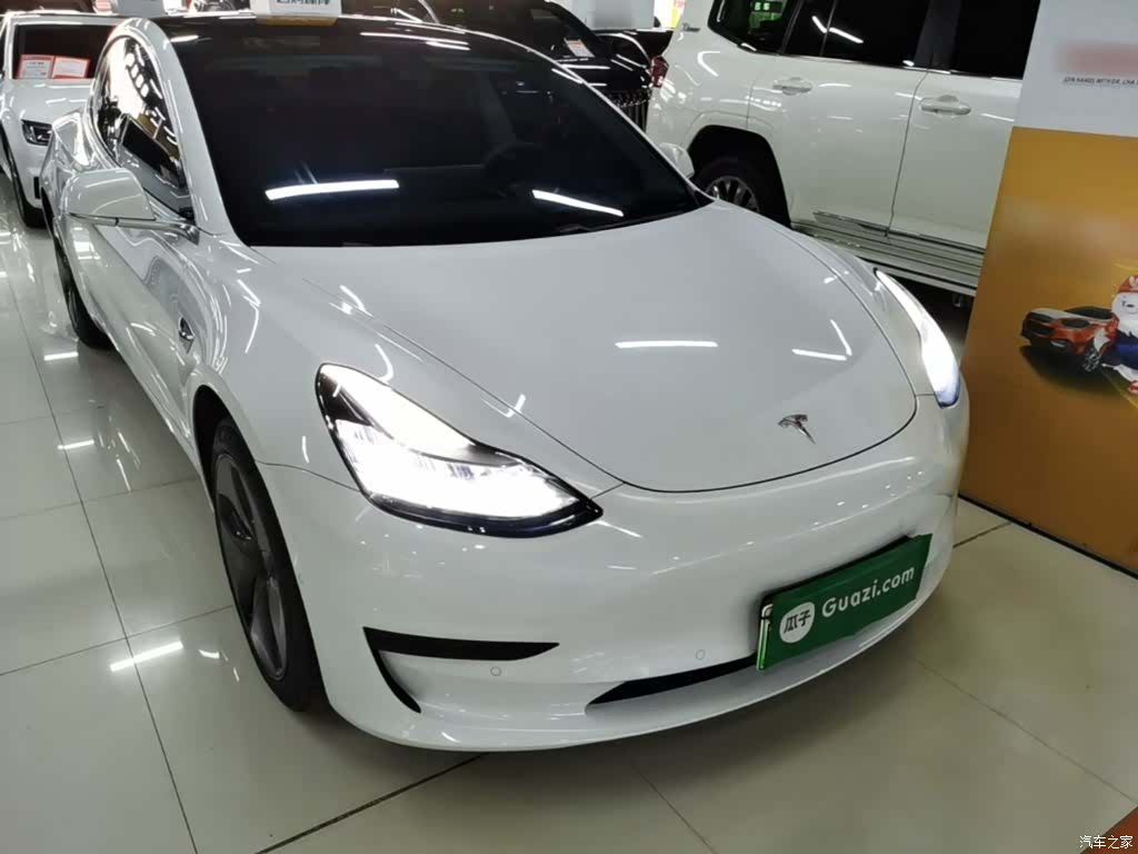 Tesla Model 3, 2020 4
