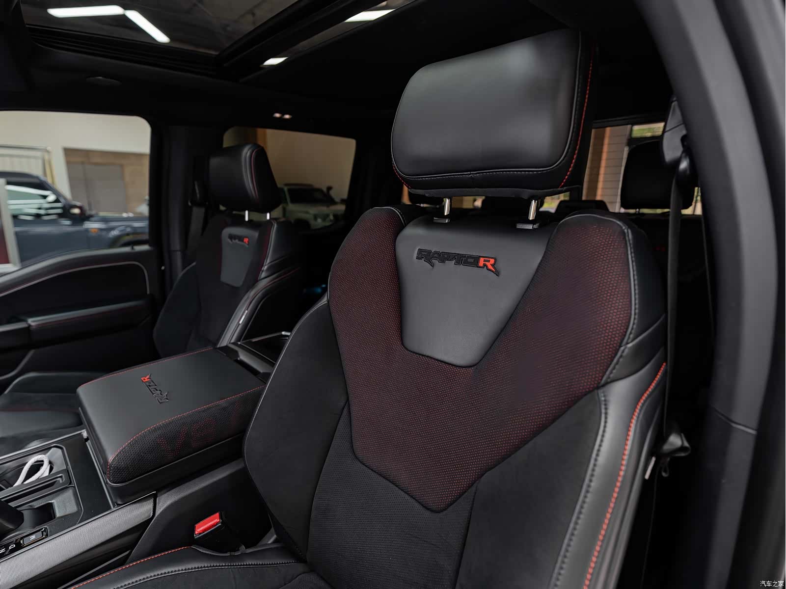 Ford F-150, 2025 7