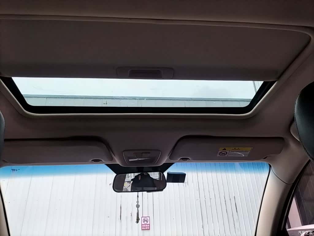 Wuling 560, 2016 18