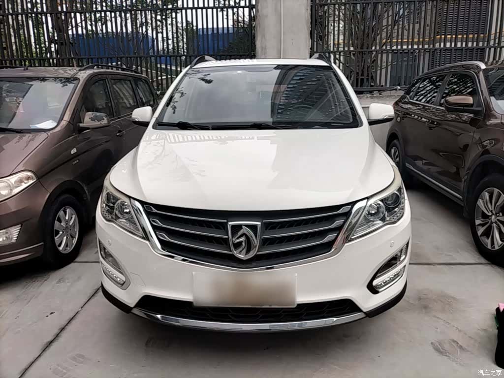 Wuling 560, 2016 3