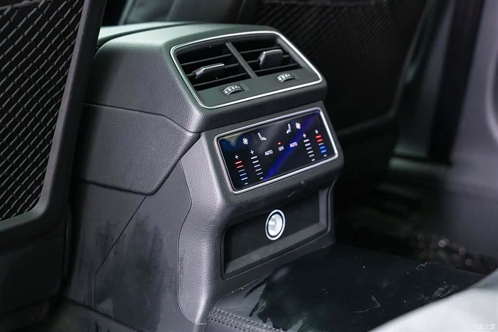 Audi A6L, 2021 15