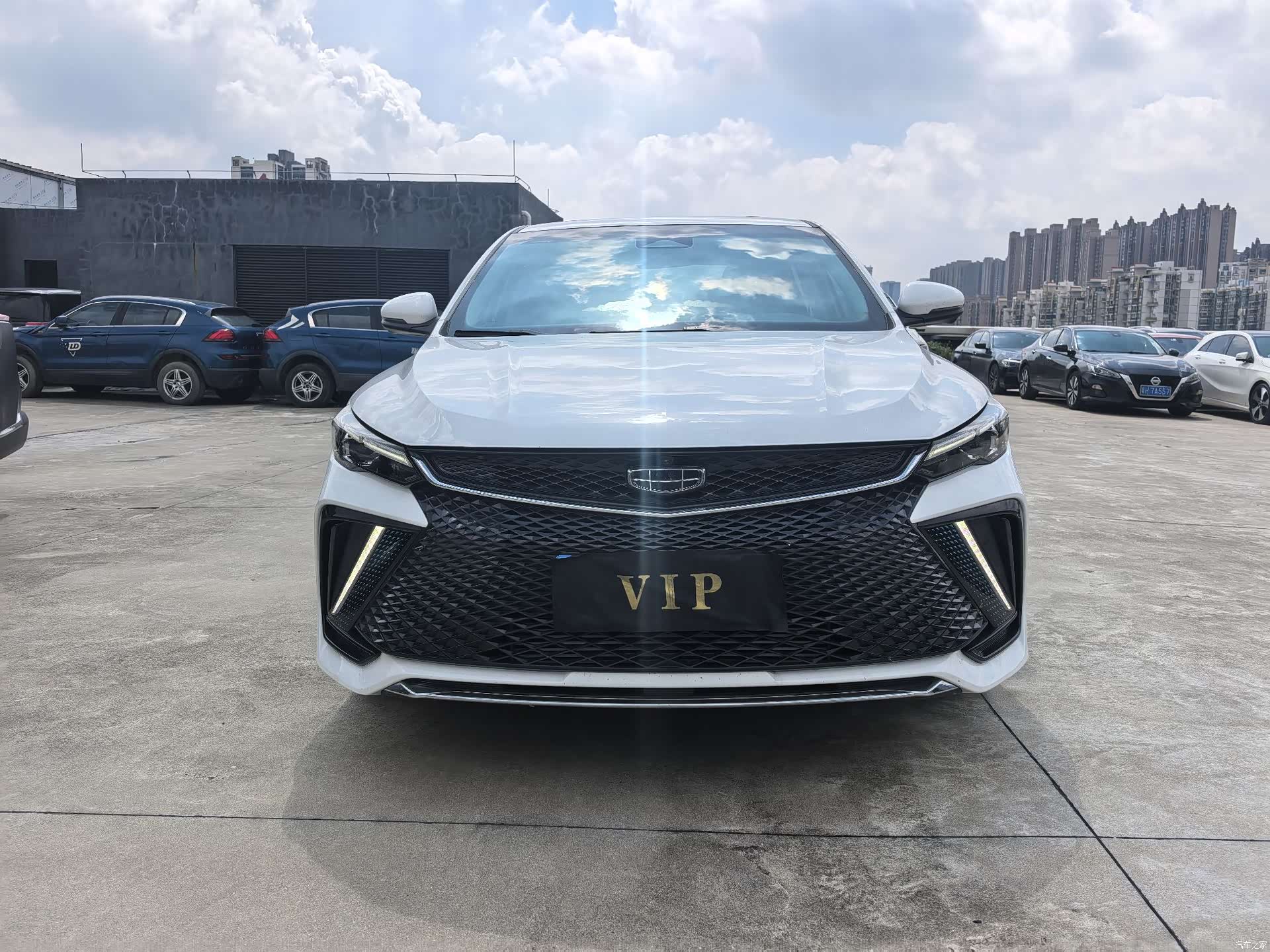 Geely Emgrand, 2022 3