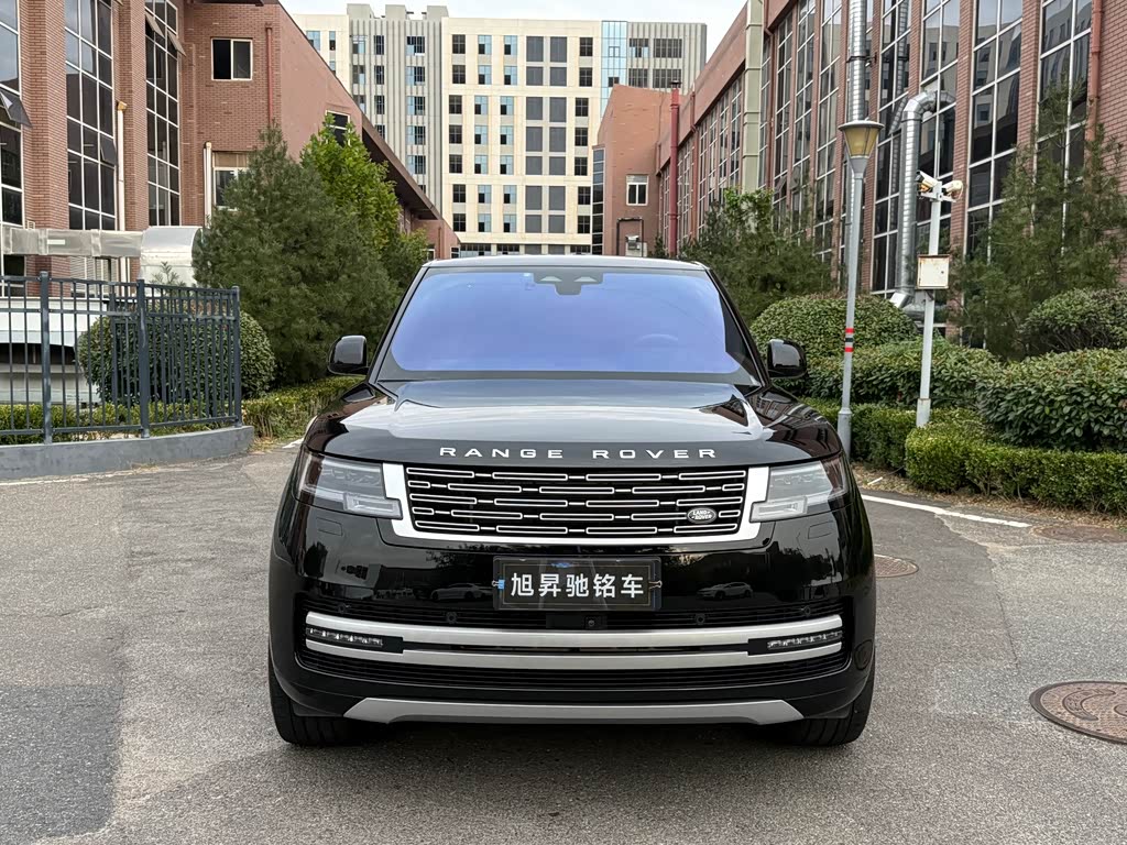 Land Rover Range Rover 2025 3.0 L6 400PS Long Wheelbase