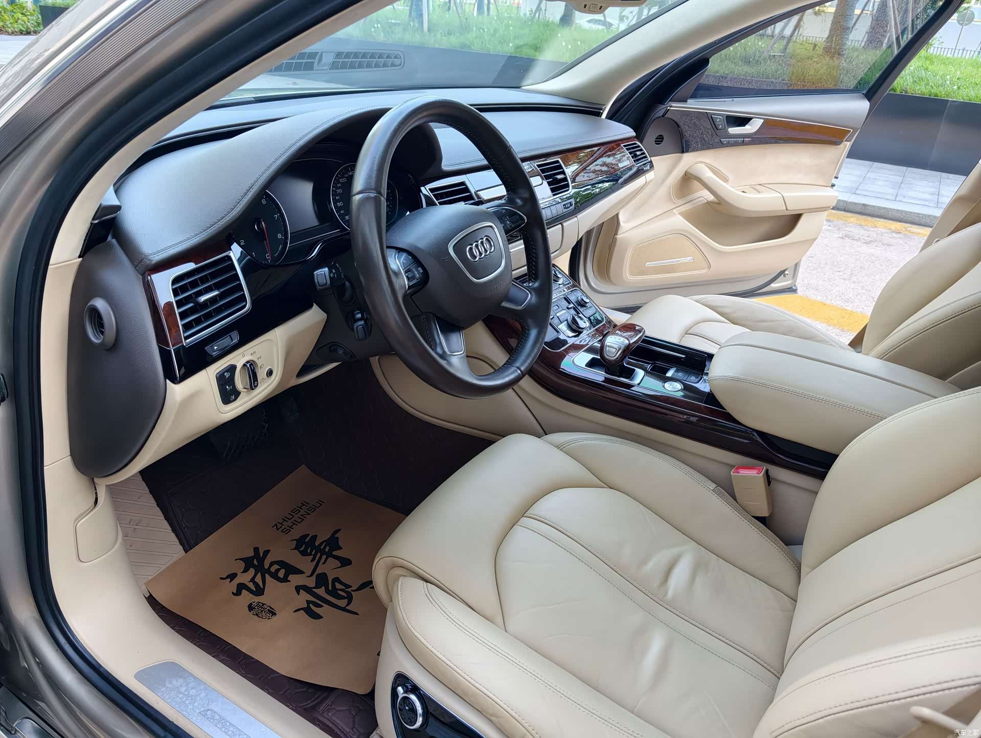 Audi A8L, 2011 6