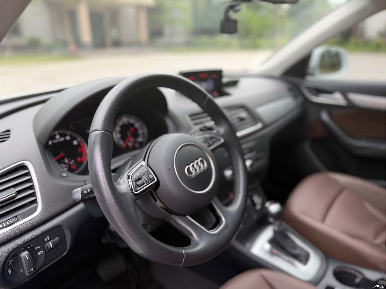 Audi Q3, 2016 6