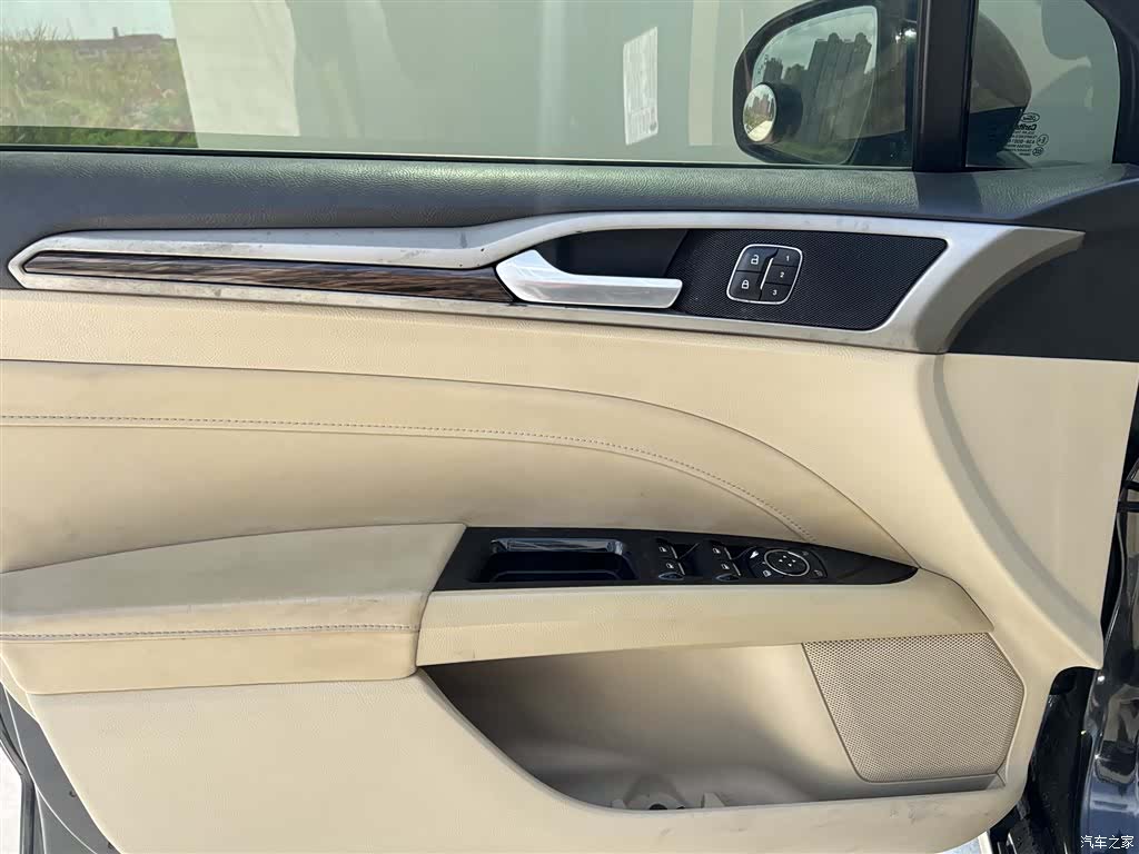 Ford Mondeo, 2014 14
