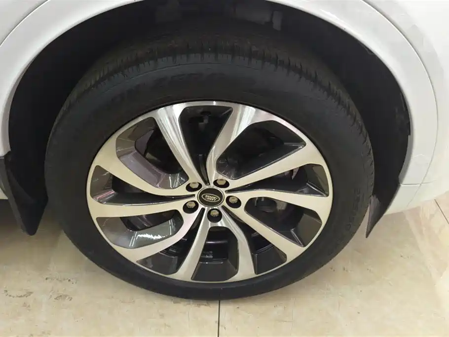 Land Rover Discover sports