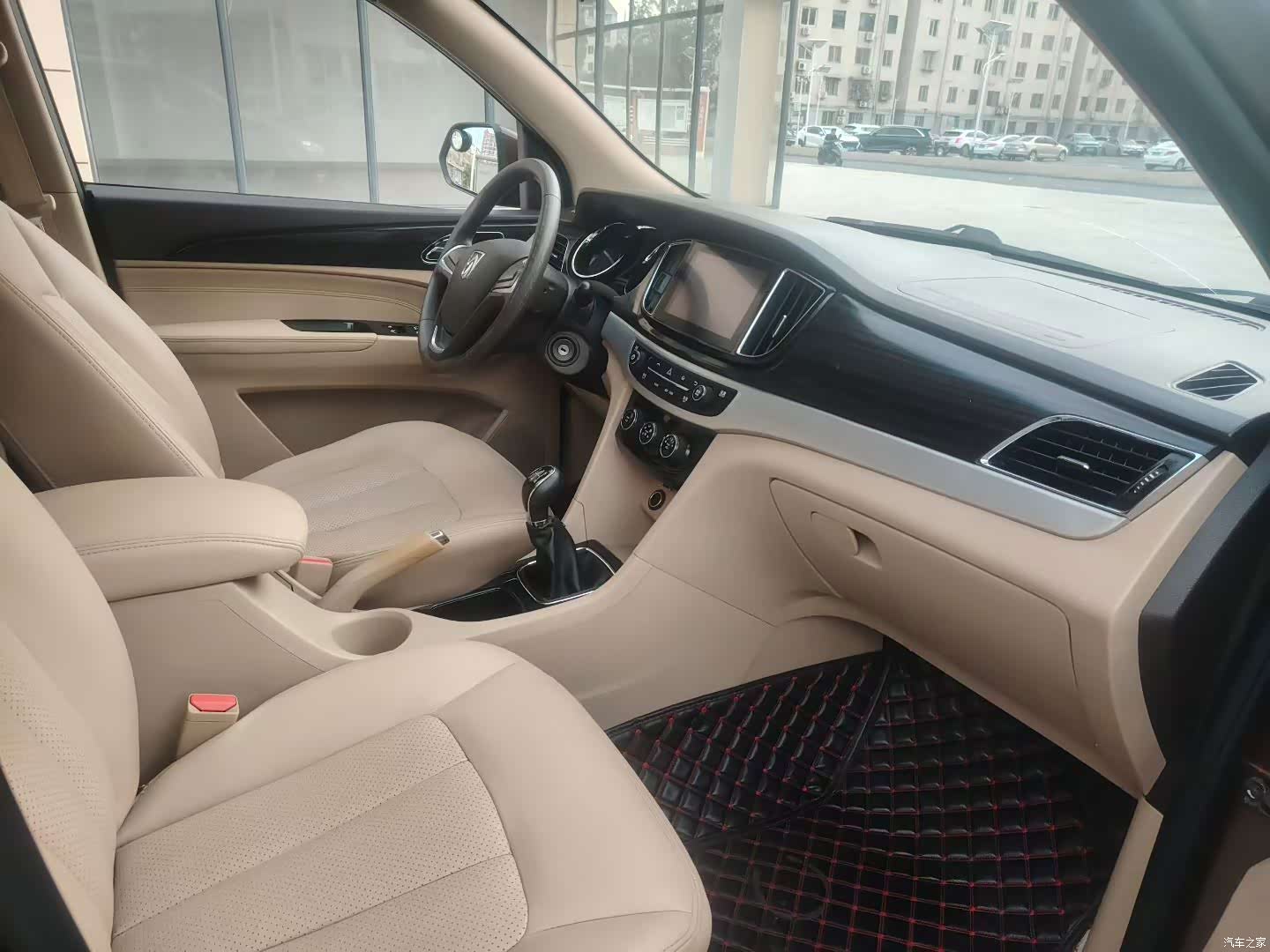 Wuling 730, 2016 все фото