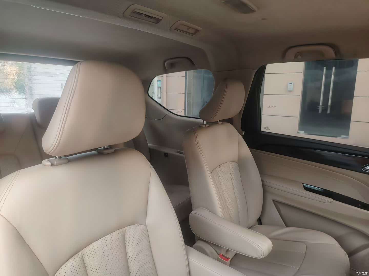 Wuling 730, 2016 6