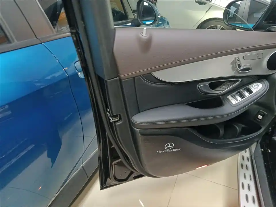 Mercedes-Benz GLC Mercedes-Benz GLC