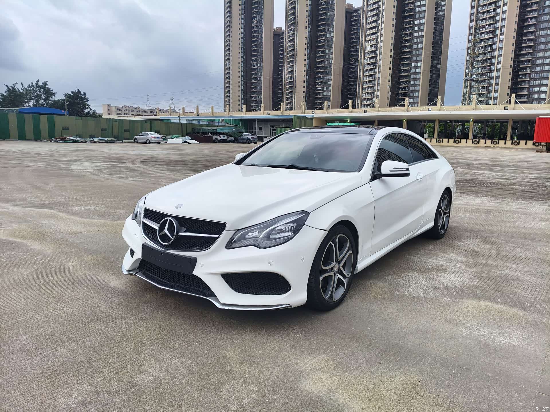 Mercedes-Benz E-Class, 2017 1