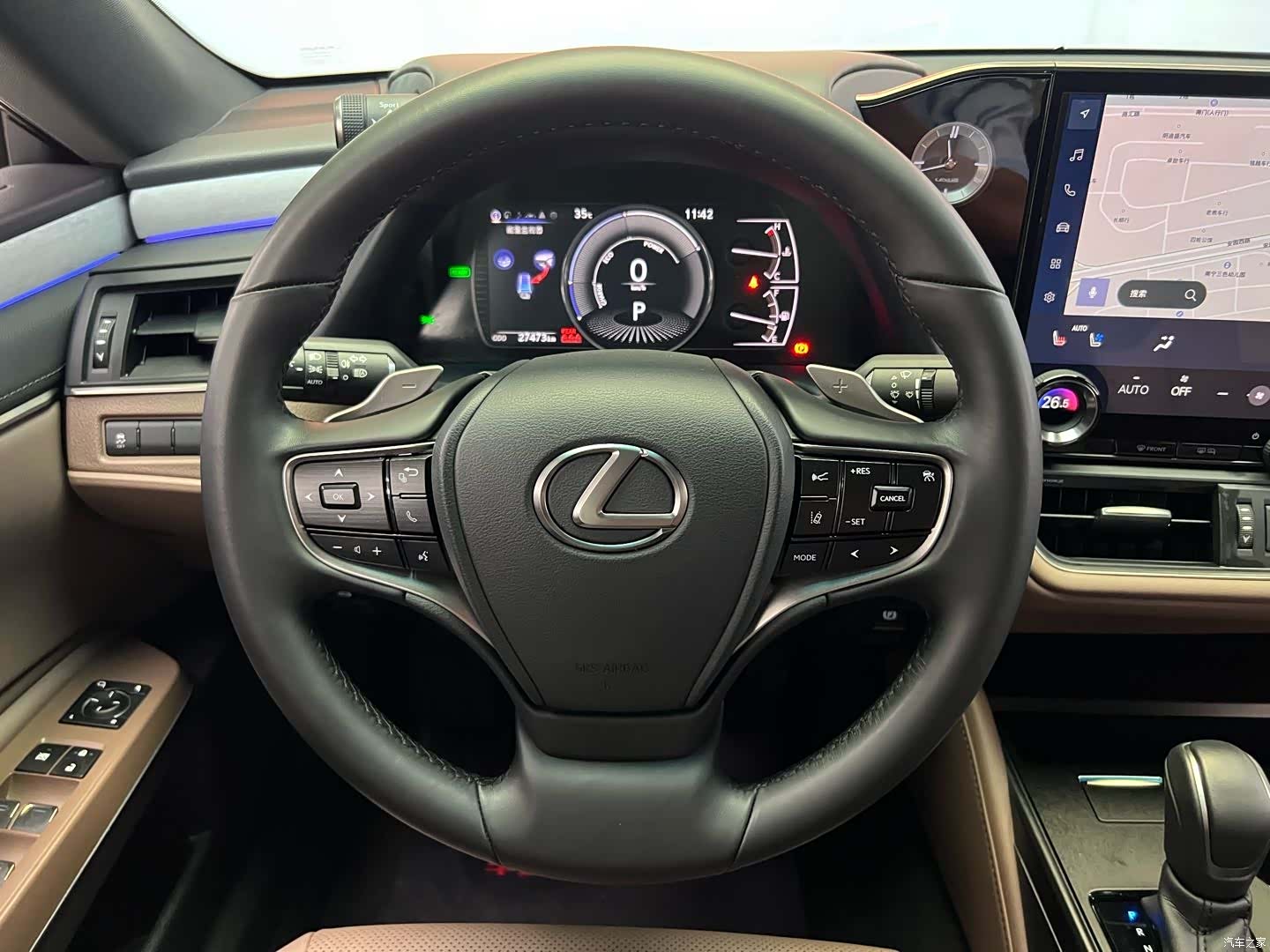 Lexus ES, 2025 14
