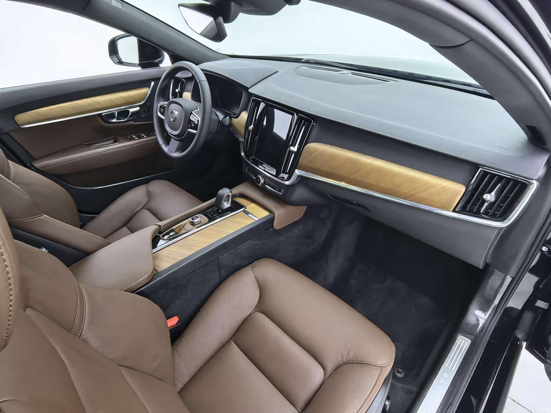 Volvo S90, 2024 4