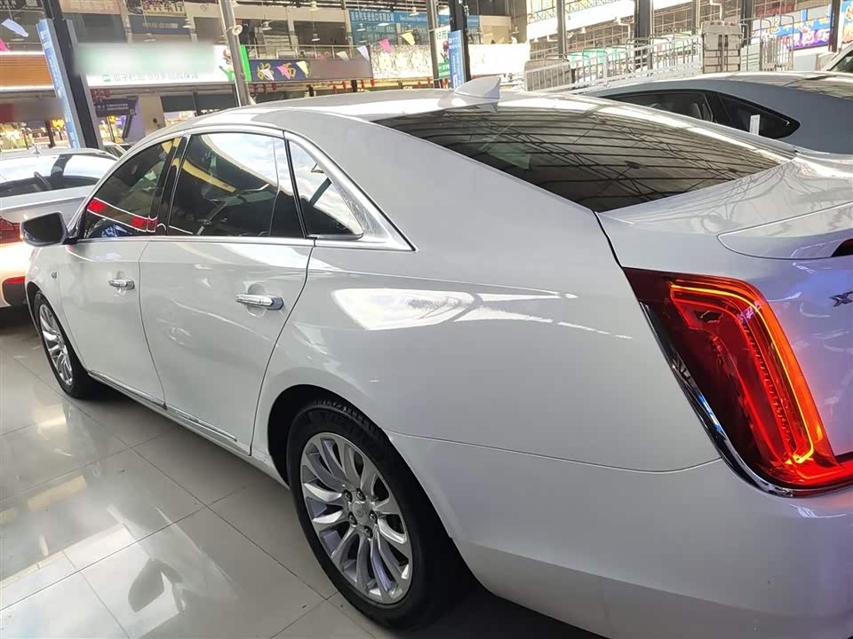 Cadillac XTS