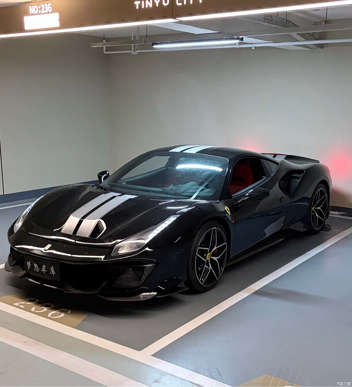 Ferrari 488