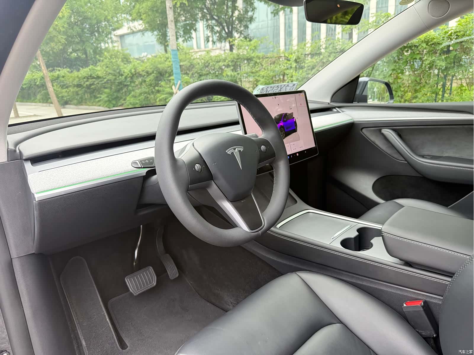 Tesla Model Y, 2024 10