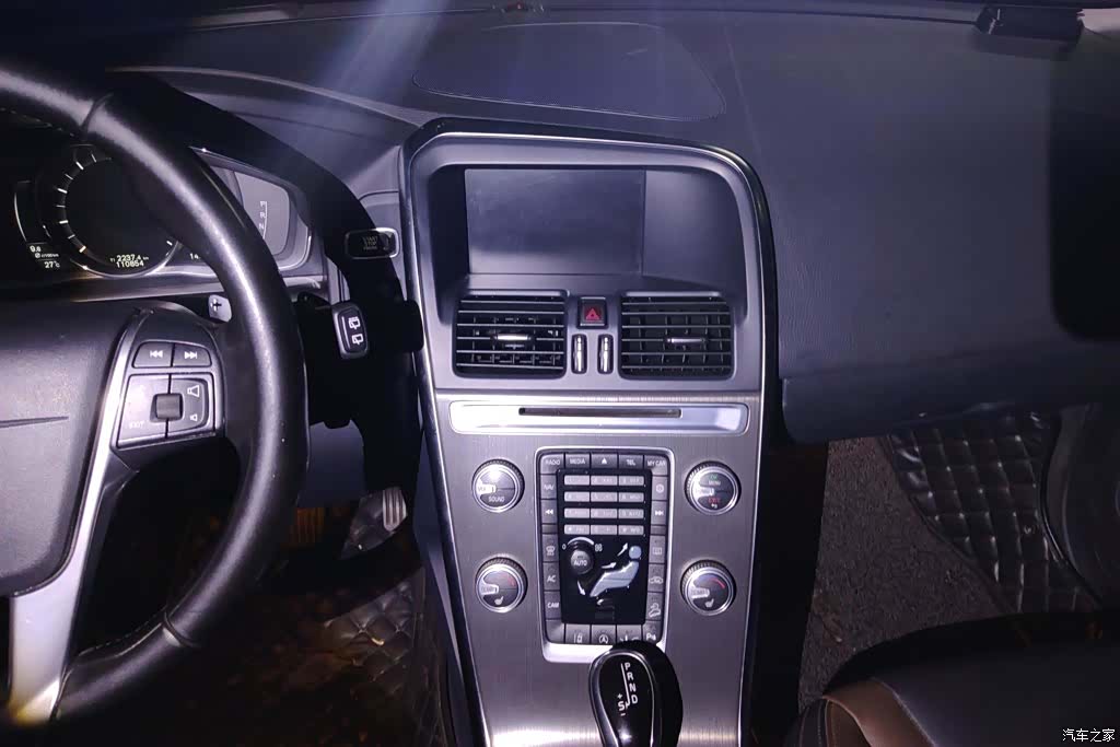 Volvo XC60, 2016 13
