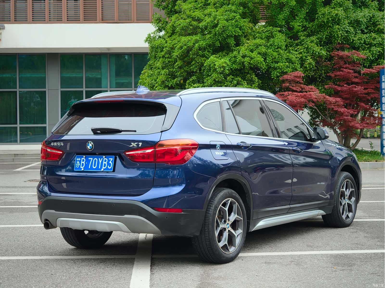 BMW X1, 2018 все фото
