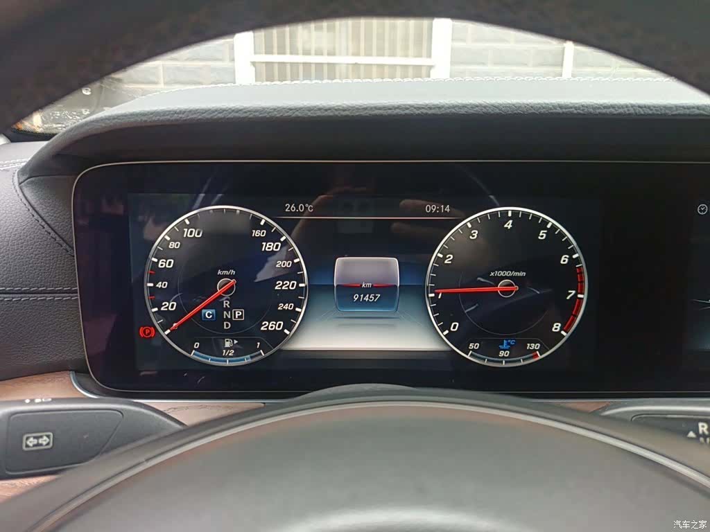 Mercedes-Benz E-Class, 2016 4