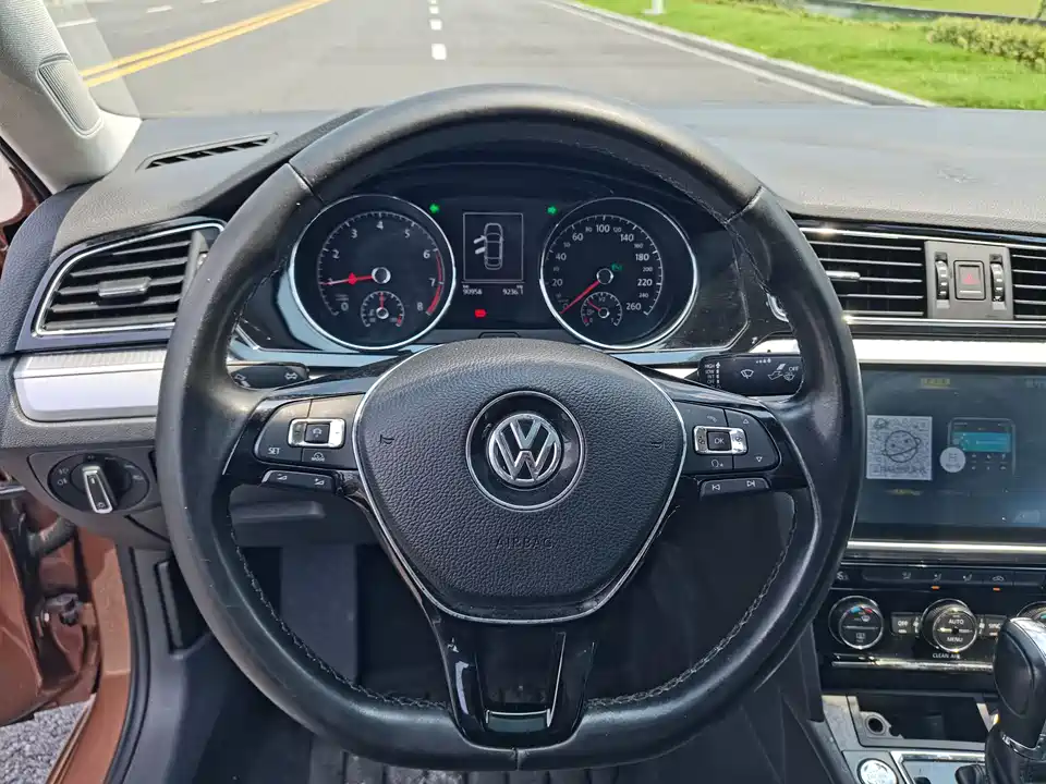 Volkswagen Lingdu
