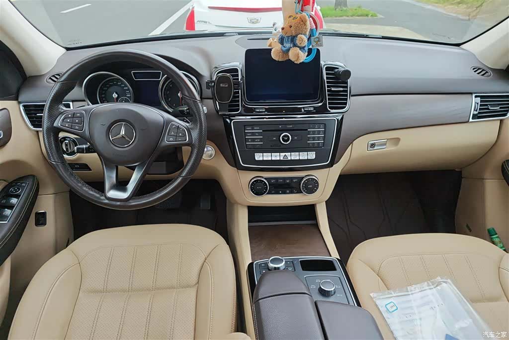 Mercedes-Benz GLE, 2016 12