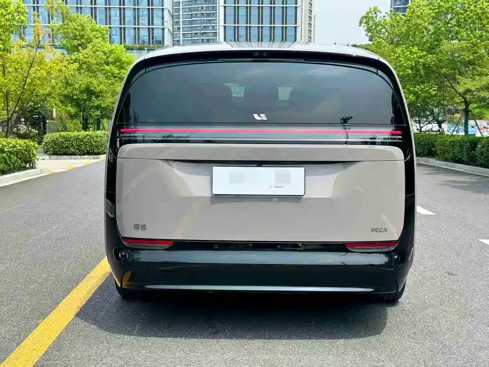 Li Auto Ideal MEGA