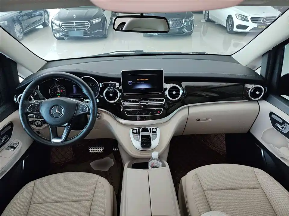 Mercedes-Benz V-class Mercedes-Benz V-class