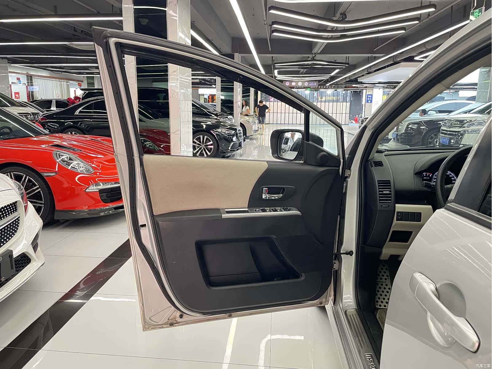 Mazda 5, 2010 34
