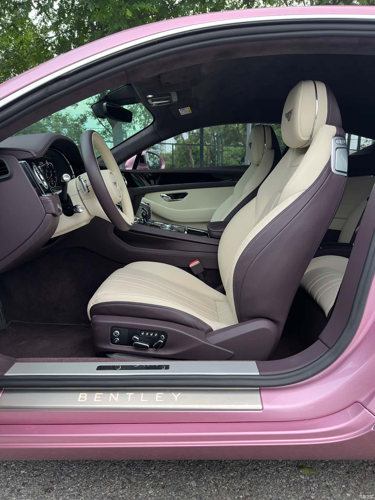 Bentley Continental GT, 2022 10