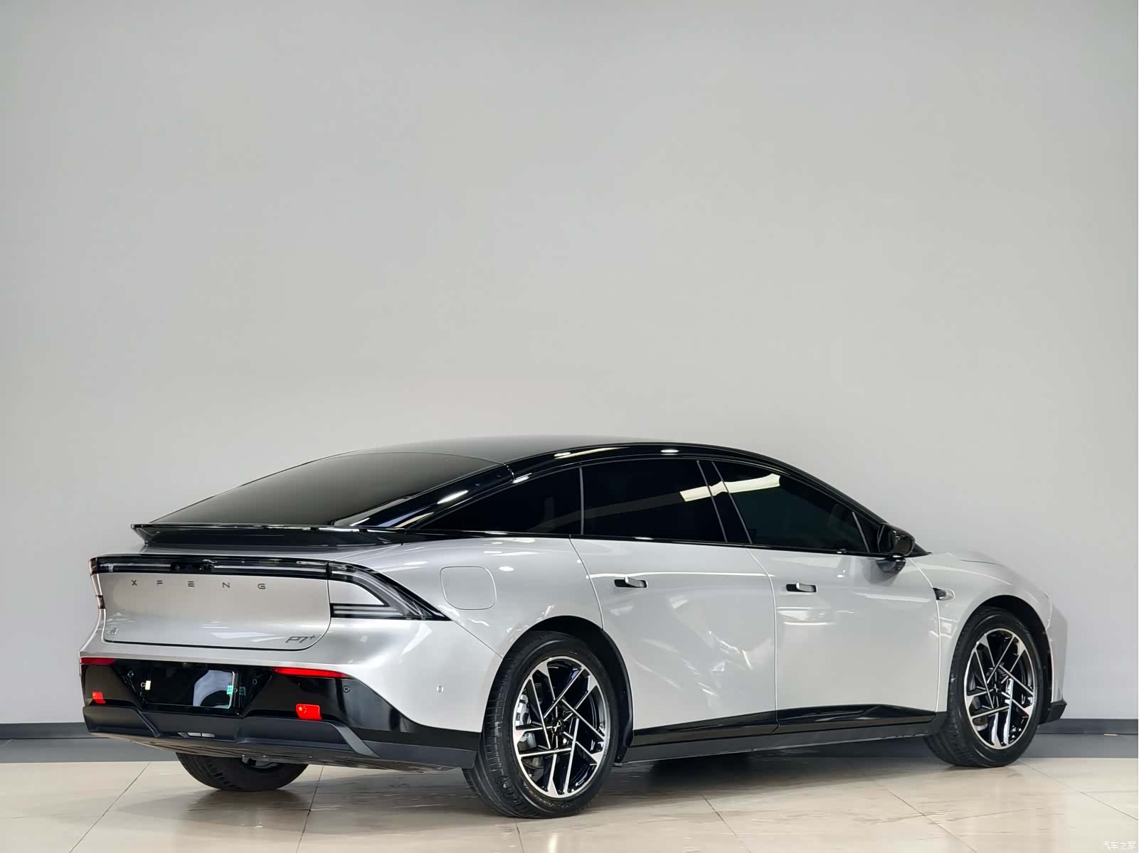 Xpeng P7, 2025 3