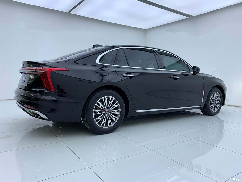 Hongqi H5, 2024 6