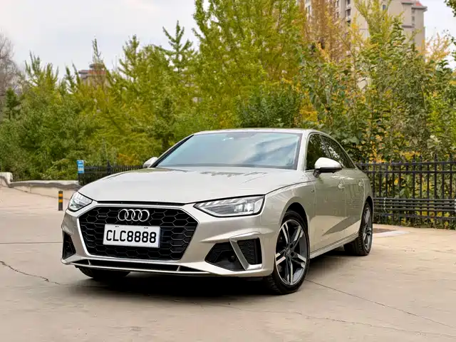Audi A4L 2021 — купить из Китая под заказ