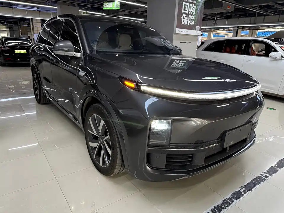 Li Auto Ideal L8