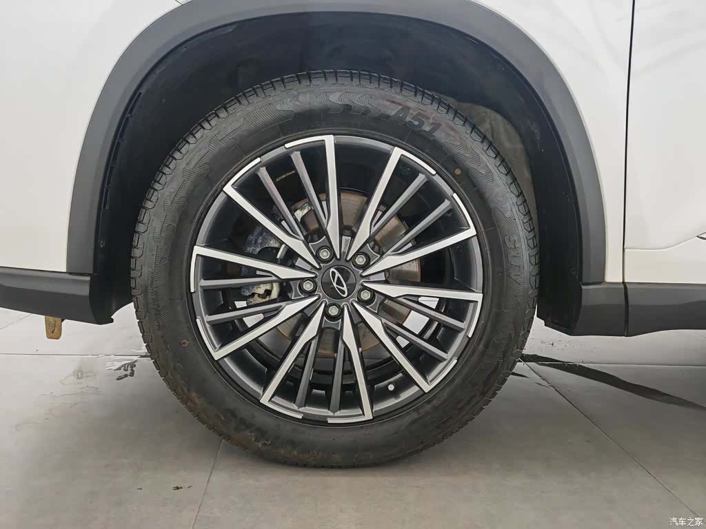 Chery Tiggo 8, 2025 17