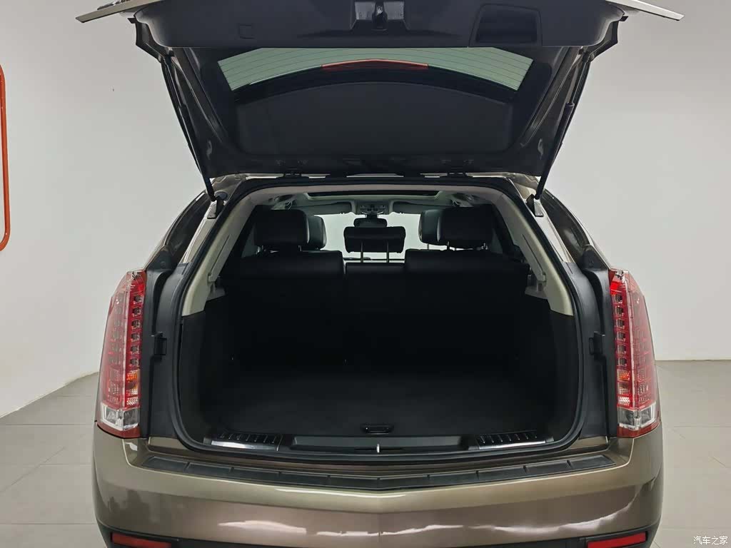 Cadillac SRX, 2014 16