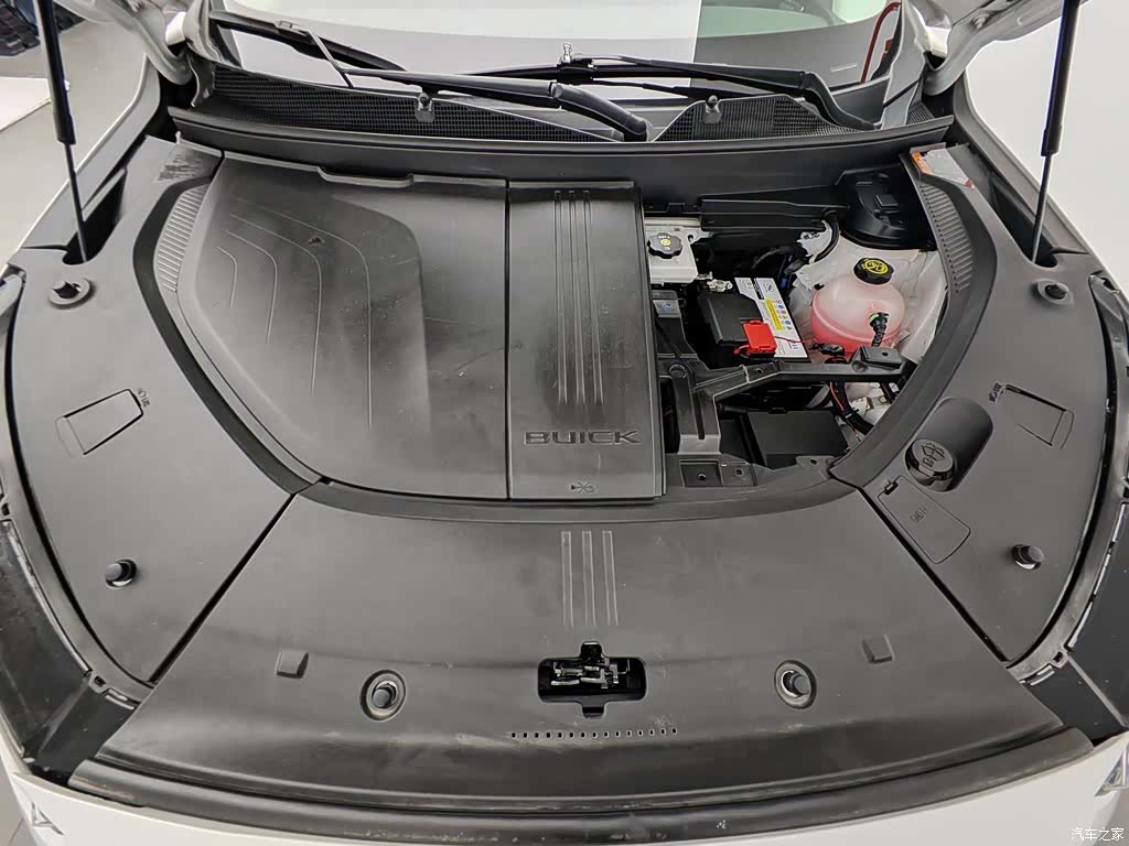 Buick E5, 2023 6