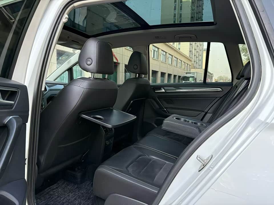 Volkswagen Golf*Jiayu