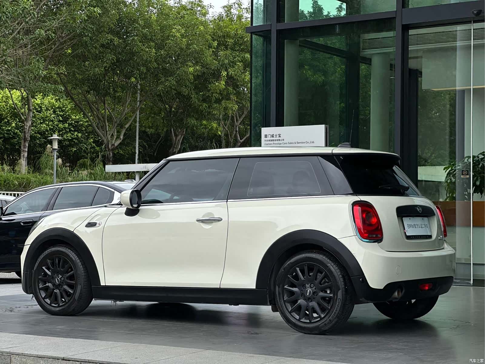 Mini ONE, 2020 18