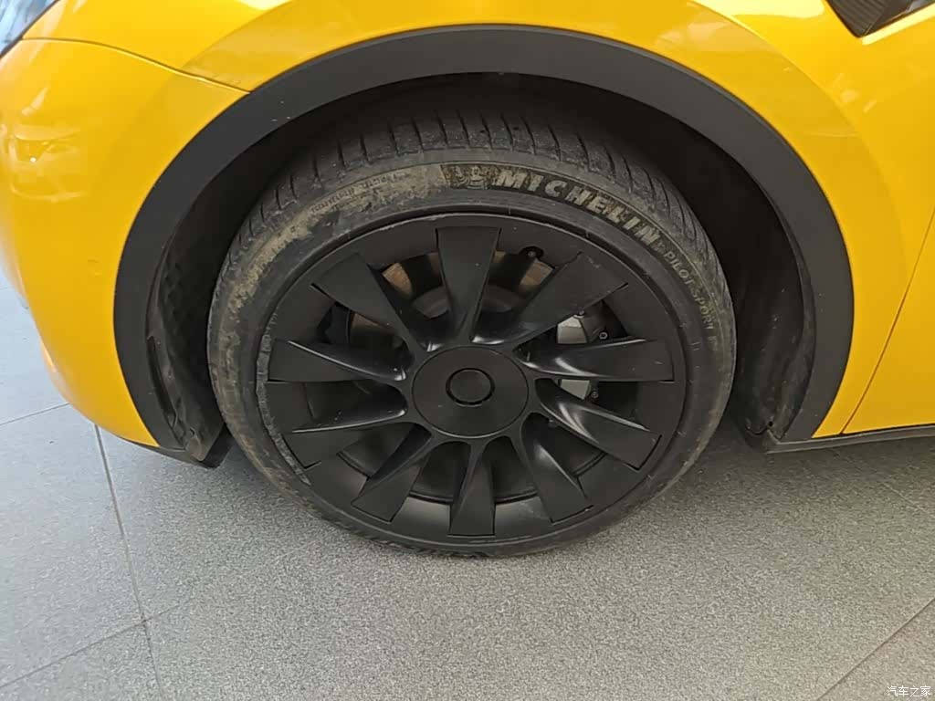 Tesla Model Y, 2021 23
