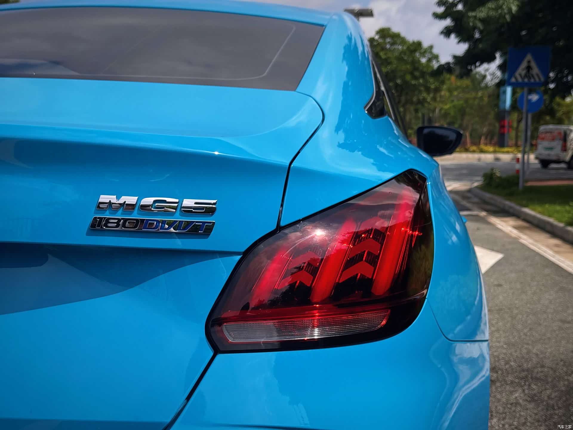 MG MG5, 2023 27